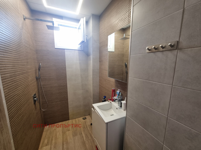 Myytävänä  3+ makuuhuone Blagoevgrad , Širok tsentar , 120 neliömetriä | 71678327 - kuva [12]