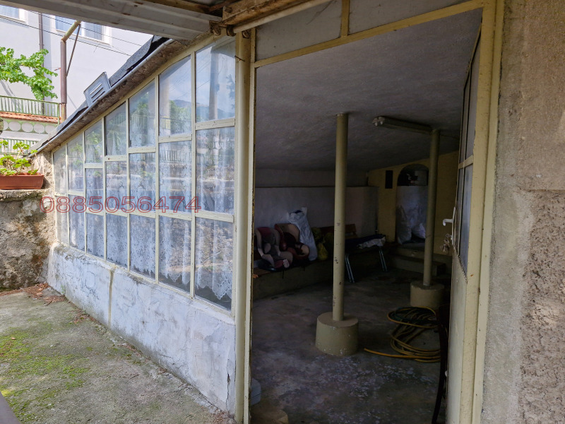 Продава ЕТАЖ ОТ КЪЩА, гр. Карлово, област Пловдив, снимка 14 - Етаж от къща - 52786207