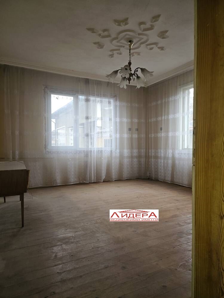 Продава КЪЩА, с. Крумово, област Пловдив, снимка 4 - Къщи - 48990209