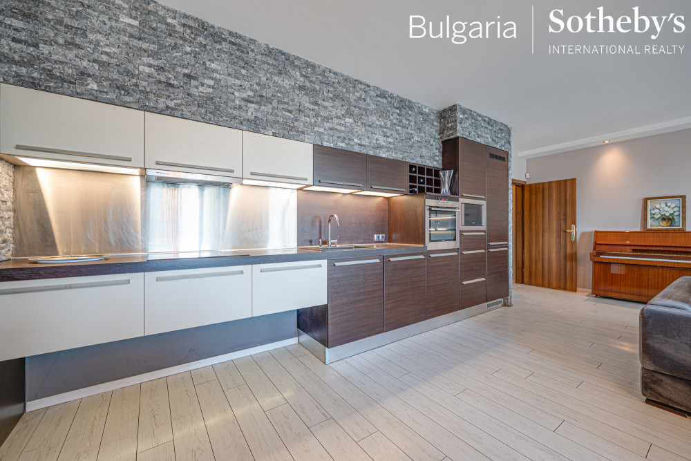 Продава 3-СТАЕН, гр. София, Оборище, снимка 5 - Апартаменти - 55716984