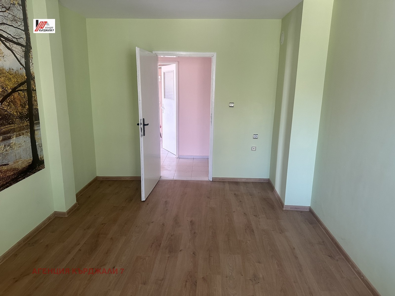 Продава МНОГОСТАЕН, гр. Кърджали, Център, снимка 13 - Апартаменти - 54588558
