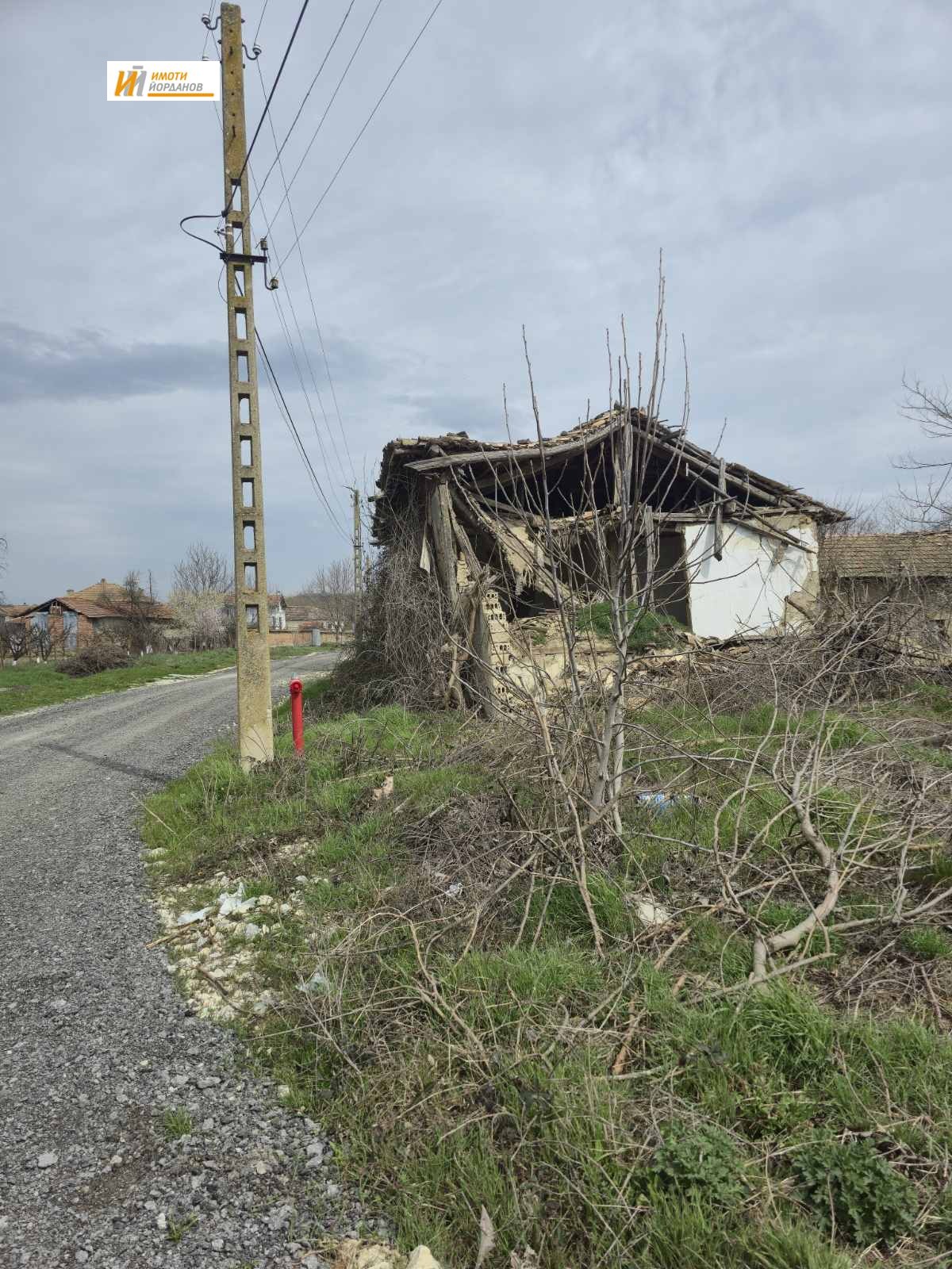 Продава КЪЩА, с. Кесарево, област Велико Търново, снимка 2 - Къщи - 54023888