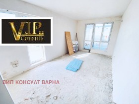 1-стаен град Варна, Погреби 4