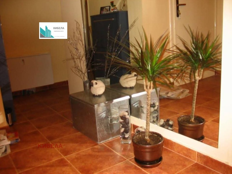En venta  1 dormitorio Sofia , Oborishte , 76 metros cuadrados | 53253325 - imagen [8]