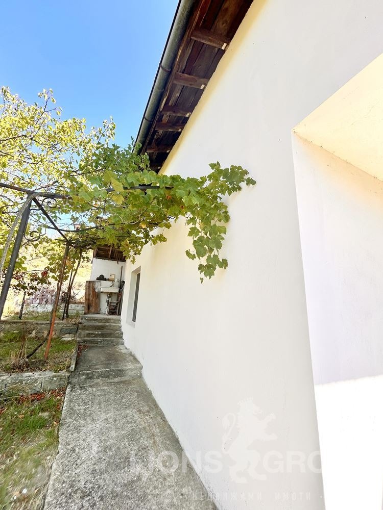 Продава КЪЩА, гр. Варна, м-т Прибой, снимка 12 - Къщи - 53702751