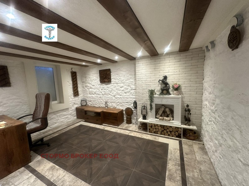 Продава  Къща град София , Център , 220 кв.м | 11717832 - изображение [2]