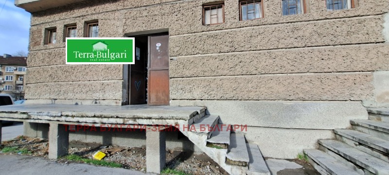 Продава ПРОМ. ПОМЕЩЕНИЕ, гр. Перник, Твърди ливади, снимка 13 - Производствени сгради - 52485510