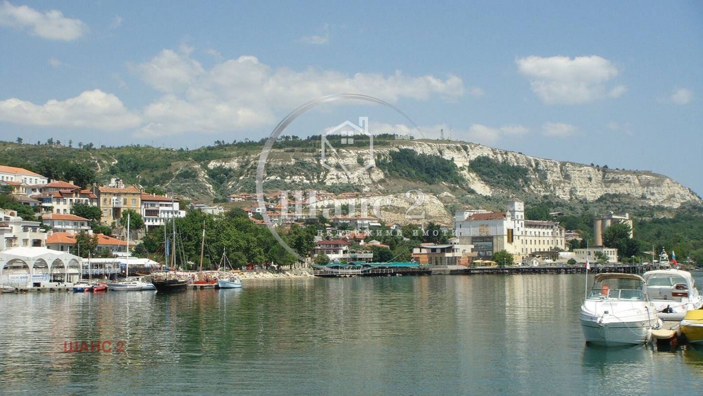 Продава МНОГОСТАЕН, гр. Балчик, област Добрич, снимка 12 - Апартаменти - 54210173