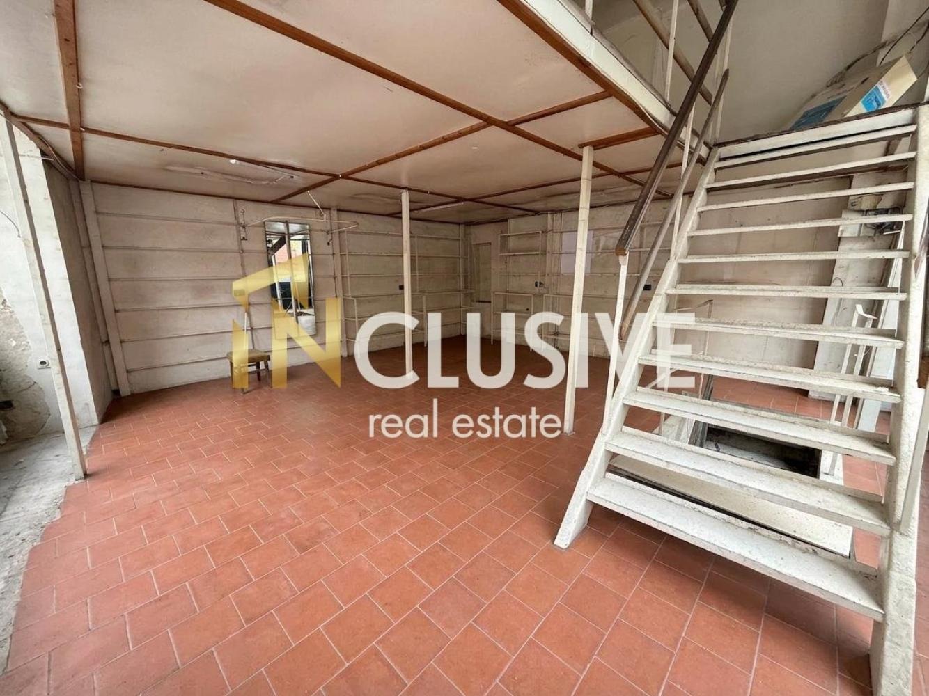Продава МАГАЗИН, гр. Варна, Център, снимка 4 - Магазини - 54604558
