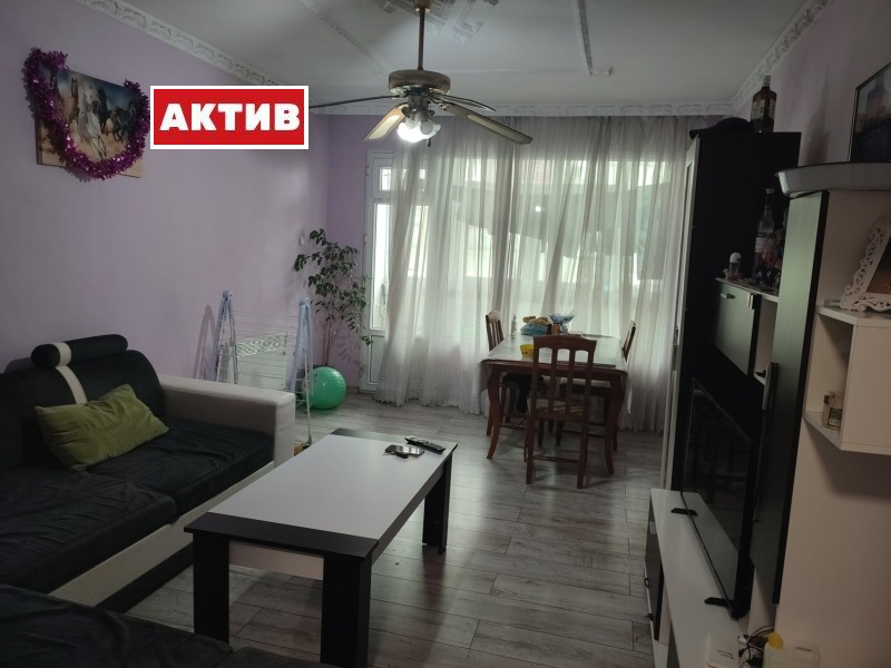 Продава  3-стаен град Търговище , Център , 80 кв.м | 30351535 - изображение [3]