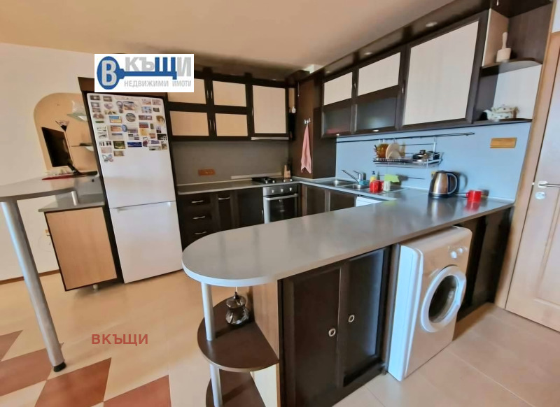 Продава 3-СТАЕН, гр. Велико Търново, Колю Фичето, снимка 2 - Апартаменти - 52490166