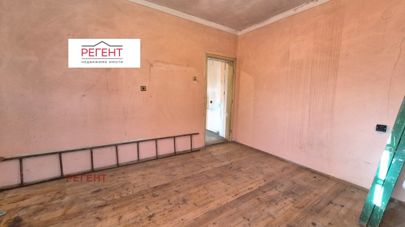 Продава ЕТАЖ ОТ КЪЩА, гр. Габрово, Център, снимка 3 - Етаж от къща - 52833163