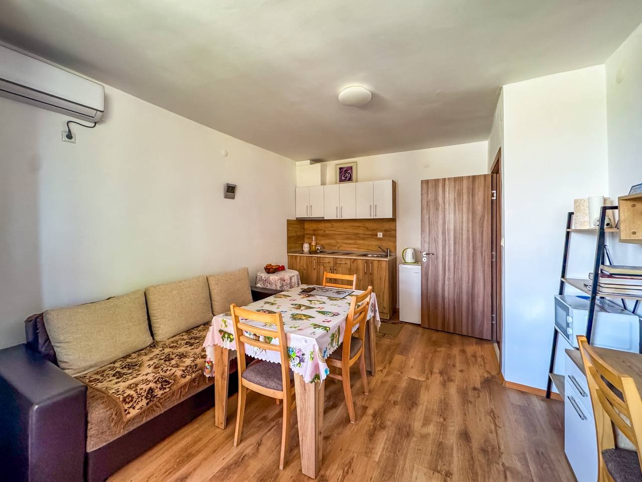 Продава 2-СТАЕН, гр. Ахелой, област Бургас, снимка 3 - Апартаменти - 54412778