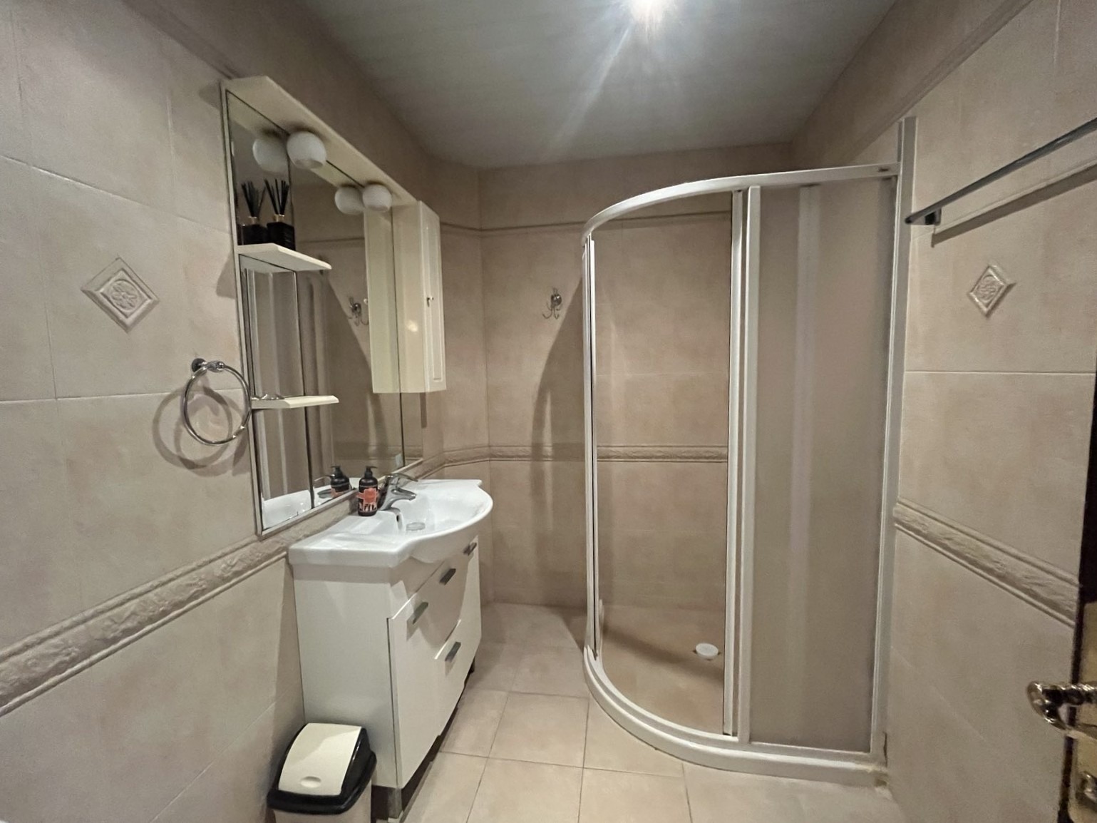 Продава МНОГОСТАЕН, гр. Варна, Бриз, снимка 13 - Апартаменти - 55216667