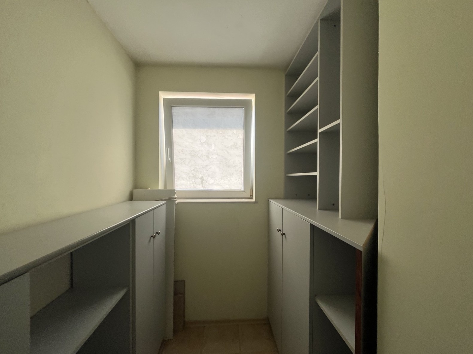 Продава МНОГОСТАЕН, гр. Варна, Бриз, снимка 14 - Апартаменти - 55216667