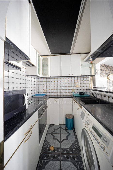 Продава 3-СТАЕН, гр. София, Център, снимка 6 - Апартаменти - 56099380