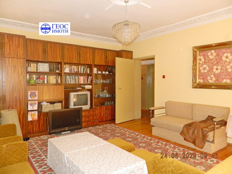 Продава ЕТАЖ ОТ КЪЩА, град Смолян, Горно Райково • 150000 € / 293374.50 лв. • 90787749 1