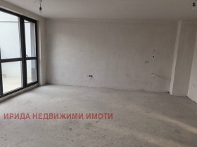 1 dormitorio Poligona, Sofia 1