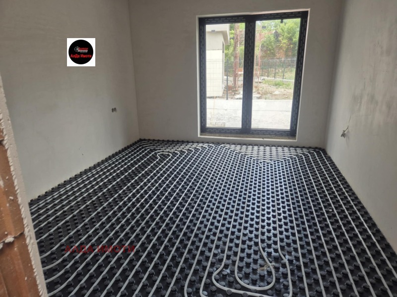 De vânzare  Casa Sofia , m-t Detsci grad , 233 mp | 24505419 - imagine [8]