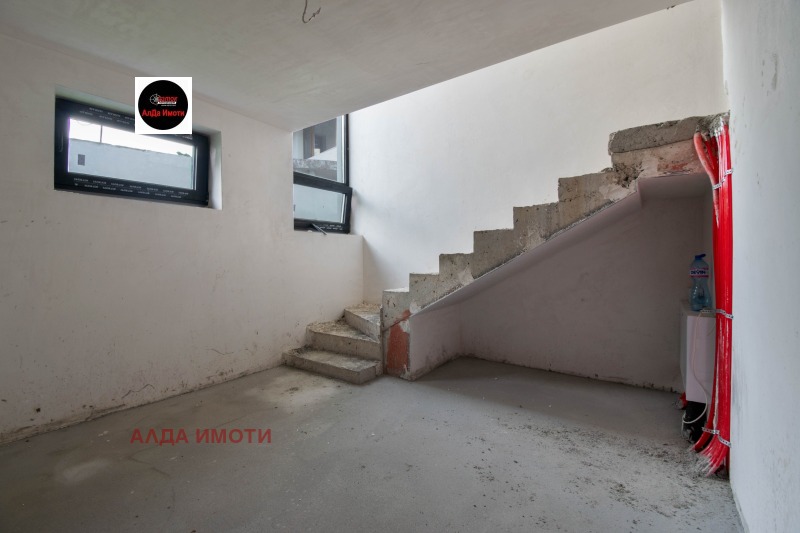 De vânzare  Casa Sofia , m-t Detsci grad , 233 mp | 24505419 - imagine [11]