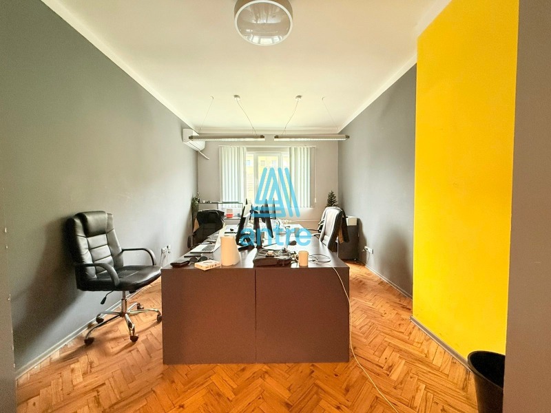 Na prodej  3 ložnice Sofia , Centar , 120 m2 | 69396565 - obraz [6]