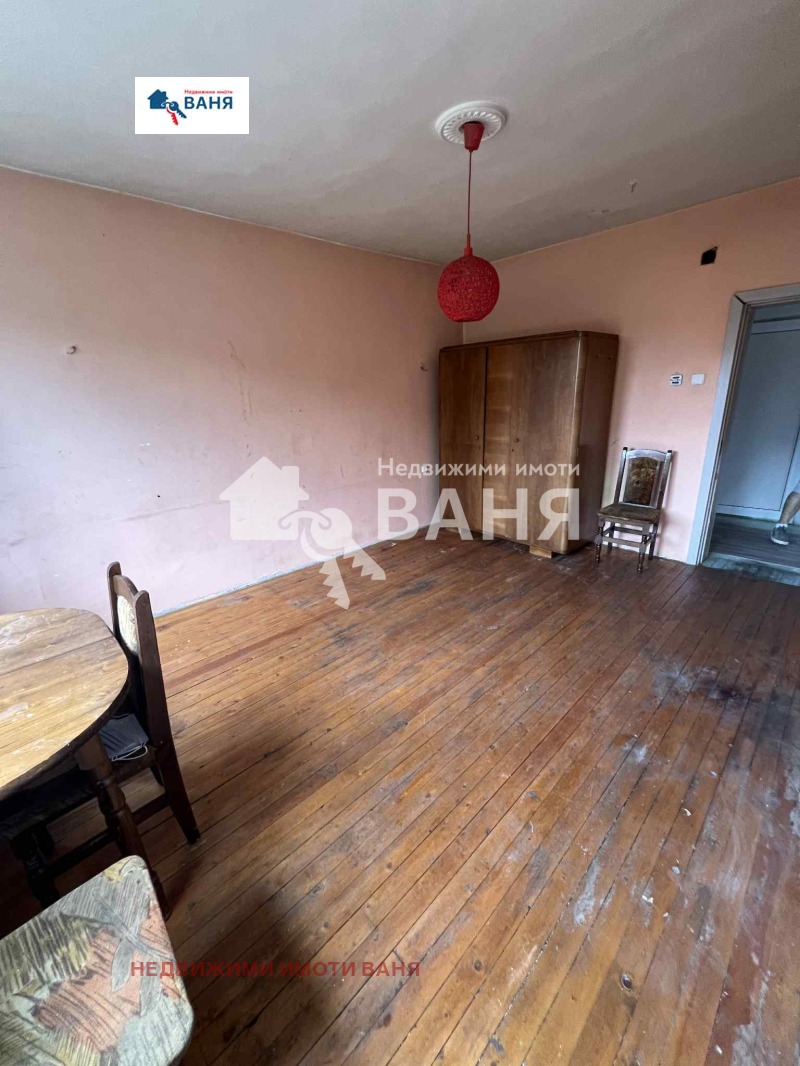 Продава  Етаж от къща област Пловдив , гр. Карлово , 190 кв.м | 60279844 - изображение [15]