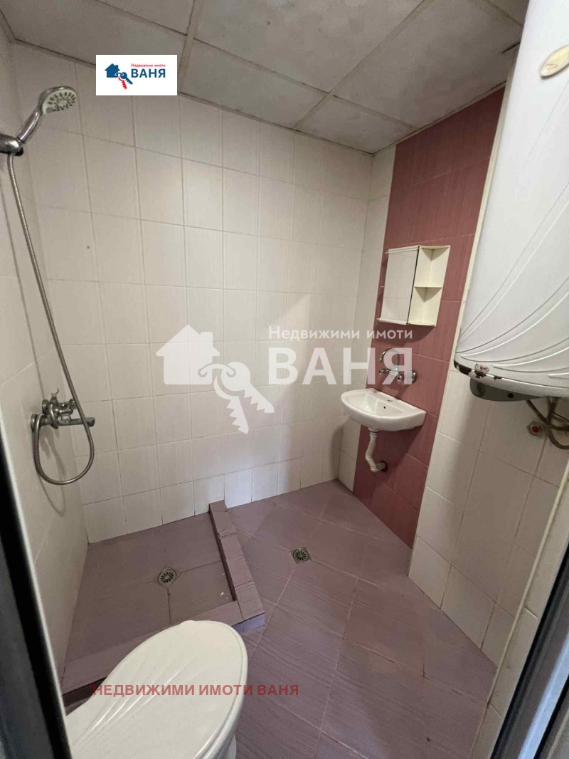 Продава  Етаж от къща област Пловдив , гр. Карлово , 190 кв.м | 60279844 - изображение [11]