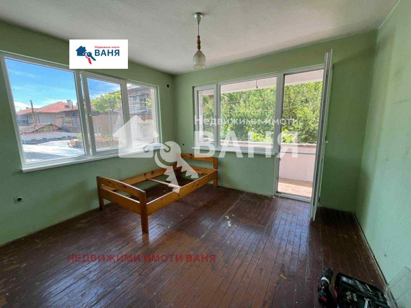 Продава  Етаж от къща област Пловдив , гр. Карлово , 190 кв.м | 60279844 - изображение [7]