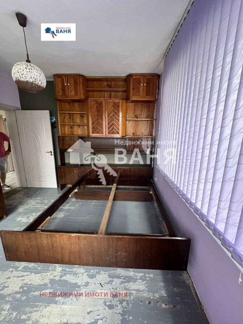 Продава  Етаж от къща област Пловдив , гр. Карлово , 190 кв.м | 60279844 - изображение [10]