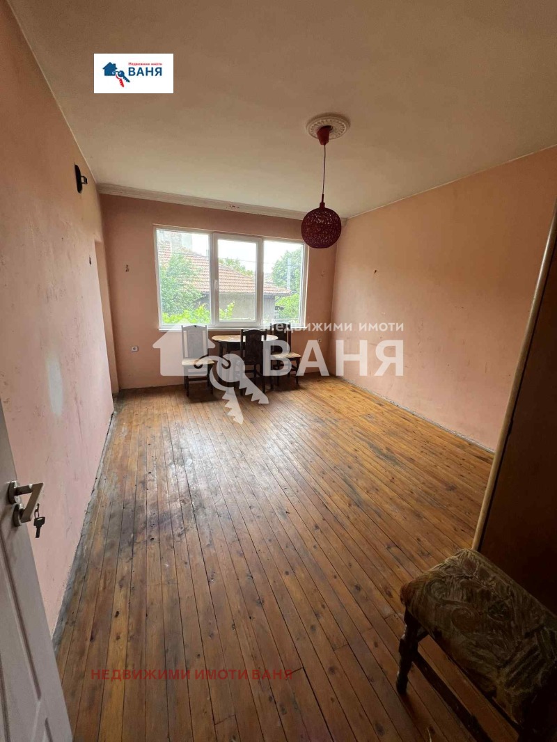 Продава  Етаж от къща област Пловдив , гр. Карлово , 190 кв.м | 60279844 - изображение [14]