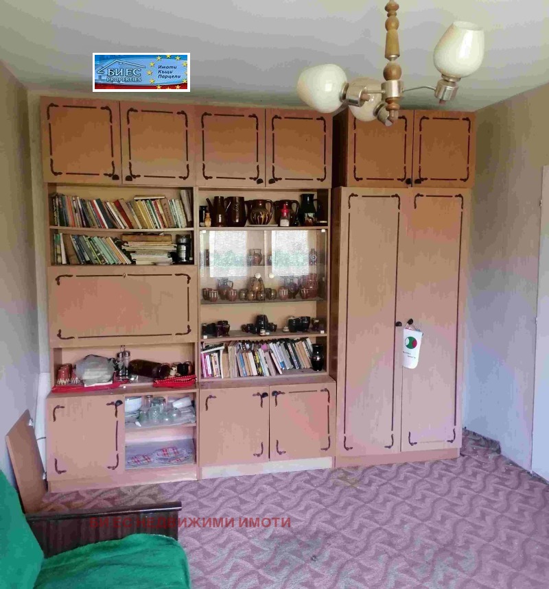 Продава КЪЩА, с. Филиповци, област Перник, снимка 7 - Къщи - 52352749