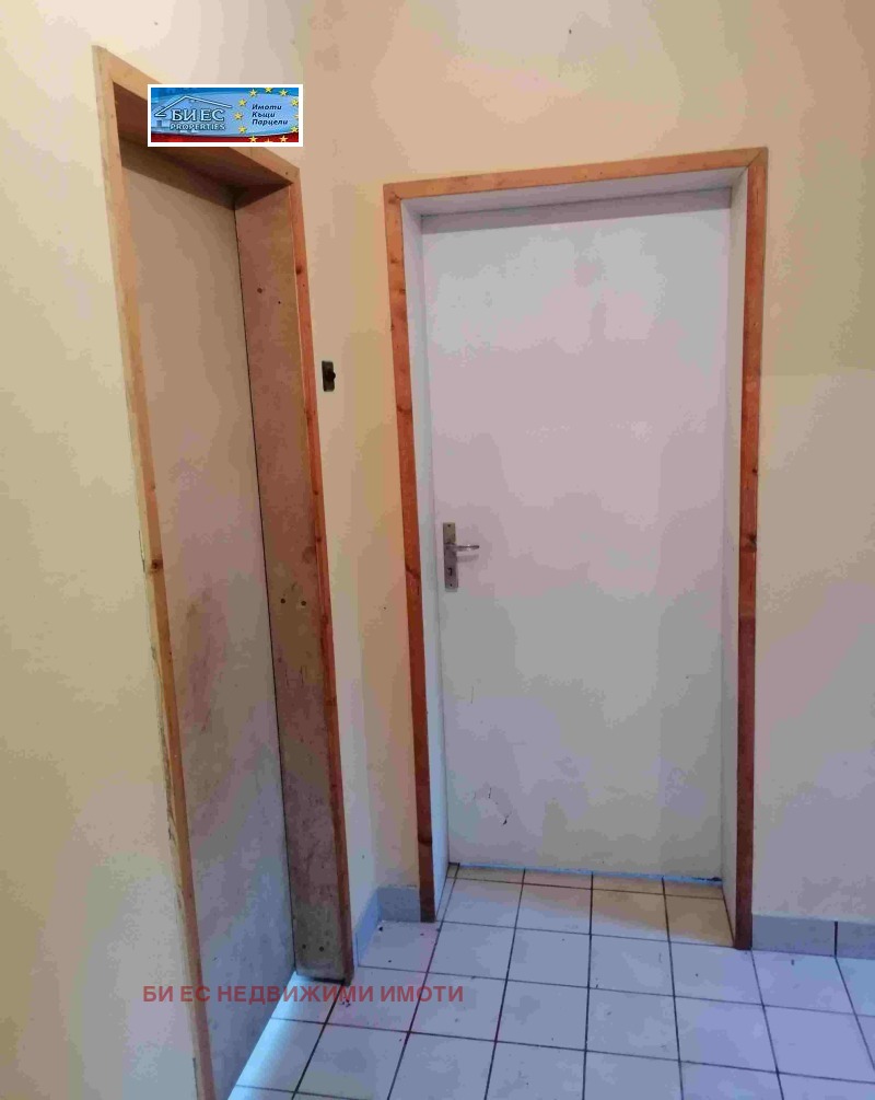 Продава КЪЩА, с. Филиповци, област Перник, снимка 6 - Къщи - 52352749