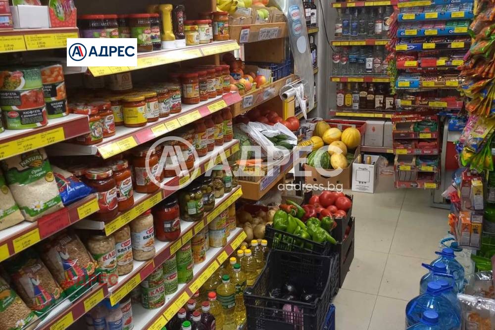 Продава МАГАЗИН, гр. Варна, Център, снимка 2 - Магазини - 54547506