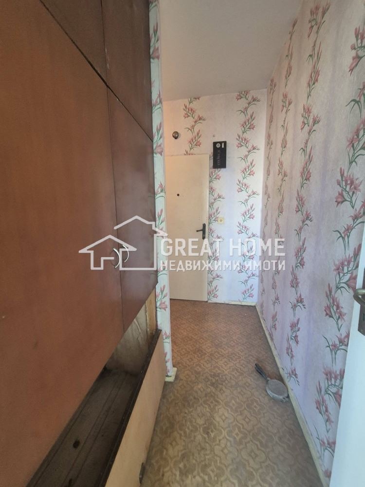 Продава 2-СТАЕН, гр. Търговище, Запад 2, снимка 2 - Апартаменти - 54696947