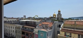 Продава 4-стаен град Варна Център - [1] 