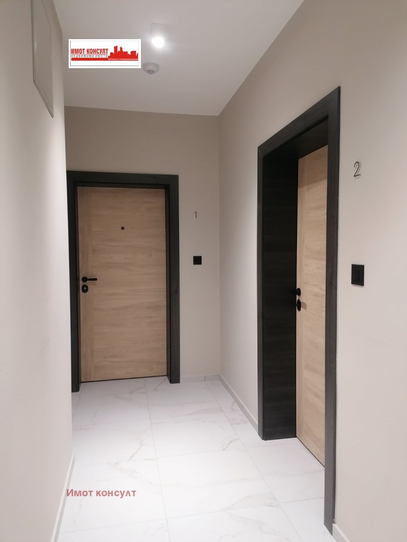 Eladó  2 hálószobás Plovdiv , Centar , 105 négyzetméter | 86324012 - kép [2]