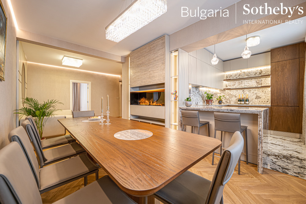 Продава 3-СТАЕН, гр. София, Център, снимка 2 - Апартаменти - 55295931