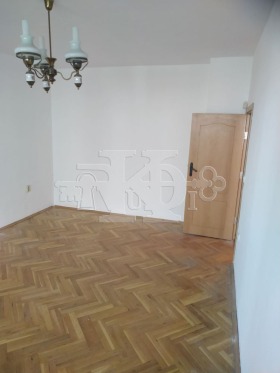 2 спаваће собе Чаталджа, Варна