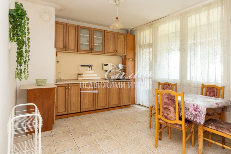 In vendita  1 camera da letto Shumen , Trakiia , 65 mq | 77334425