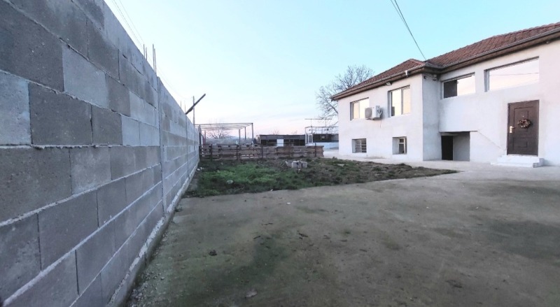 Продава КЪЩА в област Пловдив, с. Цалапица - 160 кв.м / 225 000 € » 440 061.75 лв., РАЯ РИЪЛ ЕСТЕЙТ