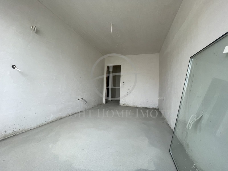 For Sale  1 bedroom Plovdiv , Hristo Smirnenski , 70 sq.m | 88923543 - image [2]