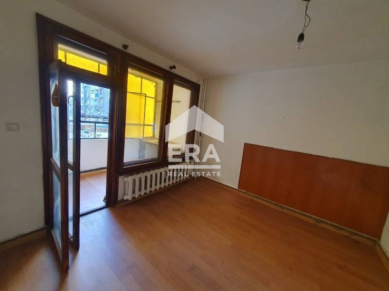 De vânzare  1 dormitor Sofia , Hipodruma , 70 mp | 26659610 - imagine [2]