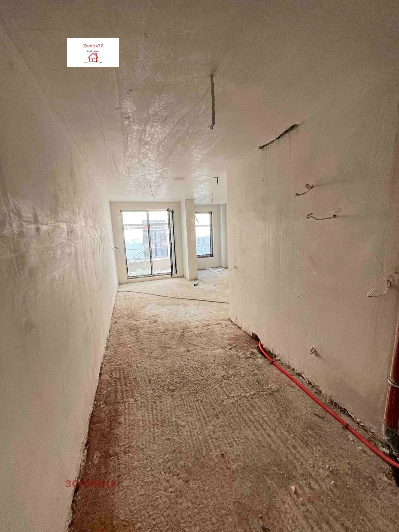 En venta  1 dormitorio Sofia , Mladost 1 , 84 metros cuadrados | 24540152 - imagen [2]