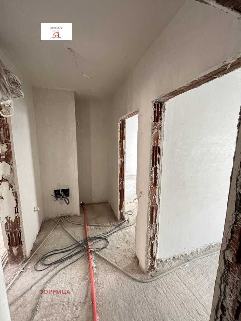 En venta  1 dormitorio Sofia , Mladost 1 , 84 metros cuadrados | 24540152 - imagen [9]