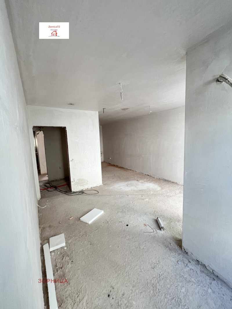 En venta  1 dormitorio Sofia , Mladost 1 , 84 metros cuadrados | 24540152 - imagen [7]