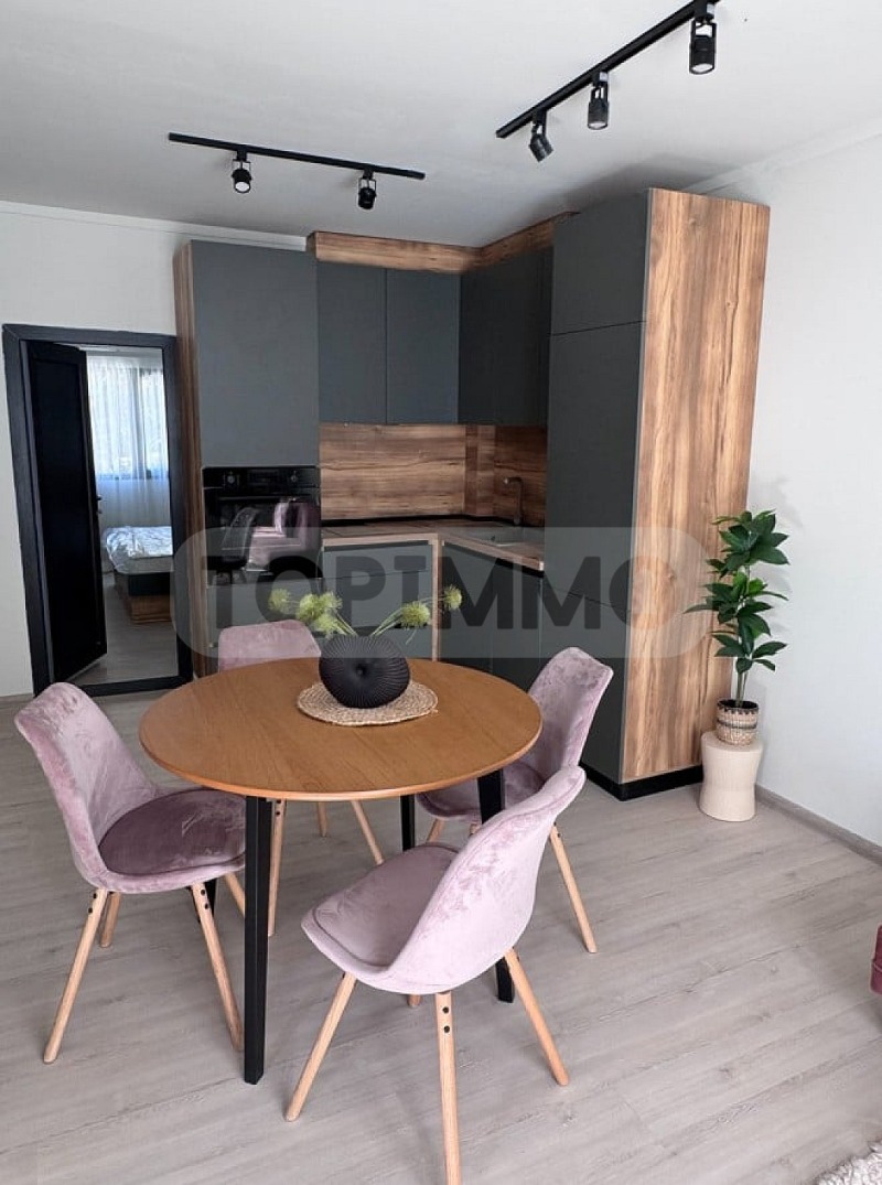 Продава КЪЩА, град Варна, м-т Фичоза • 119000 € / 232743.77 лв. • 92617617 1