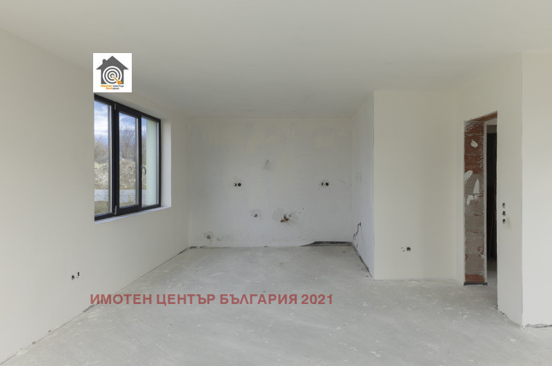 Продава КЪЩА, с. Пожарево, област София област, снимка 3 - Къщи - 52627439