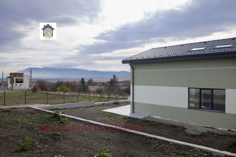 Продава КЪЩА, с. Пожарево, област София област, снимка 2 - Къщи - 52627439