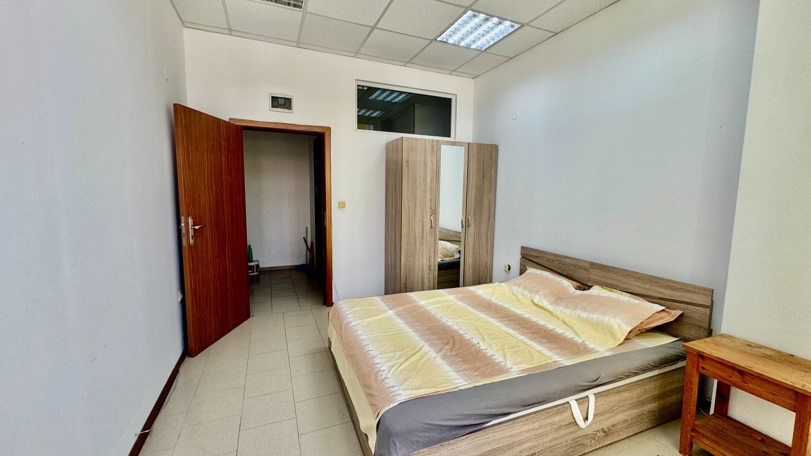 Продава ОФИС, гр. Добрич, Център, снимка 2 - Офиси - 51735662
