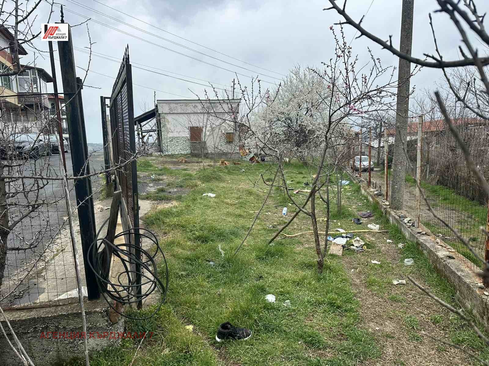 Продава МАГАЗИН, с. Сипей, област Кърджали, снимка 2 - Магазини - 55735681